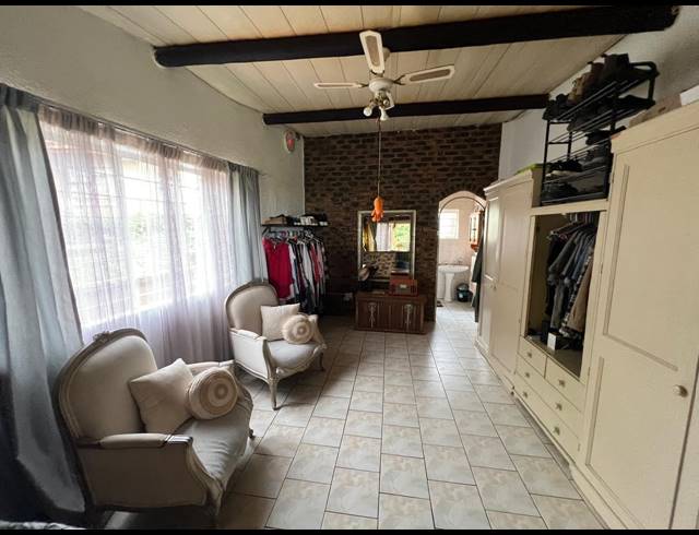 4 BEDROOM HOUSE FOR SALE IN VAAL MARINA